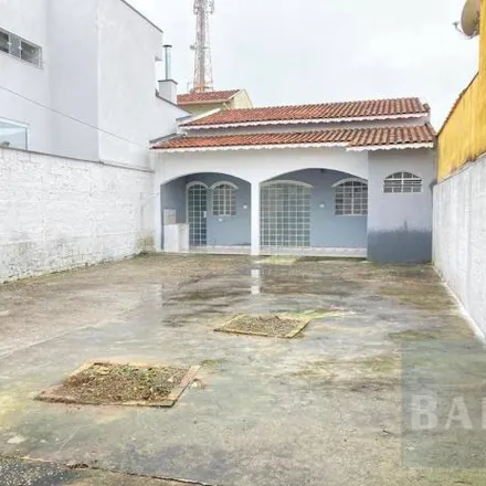 Buy this 1 bed house on Avenida dos Imigrantes in Quiririm, Taubaté - SP