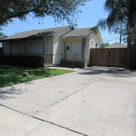 Rent this 2 bed house on 2977 Brawner Parkway in Corpus Christi, TX 78415