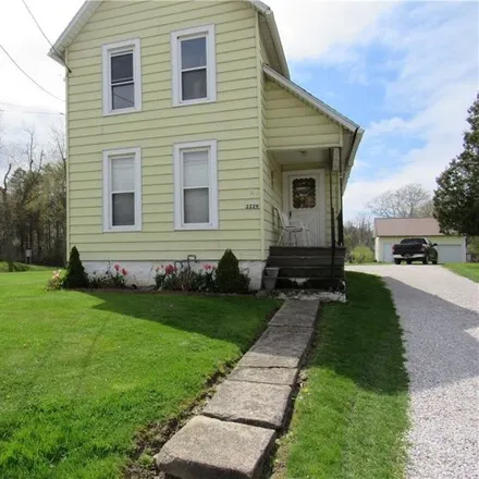 Buy this 3 bed house on 1081 East 23rd Street in Ashtabula, OH 44004