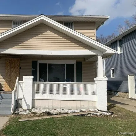 Buy this 4 bed house on 258 West Linsey Boulevard in Flint, MI 48503