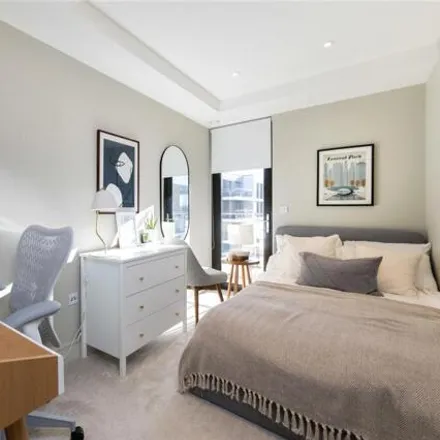 Image 6 - George View House, 36 Knaresborough Drive, London, SW18 4GT, United Kingdom - Apartment for sale