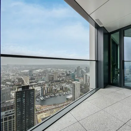 Image 3 - Amory Tower, 199-207 Marsh Wall, Canary Wharf, London, E14 9ZH, United Kingdom - Apartment for rent