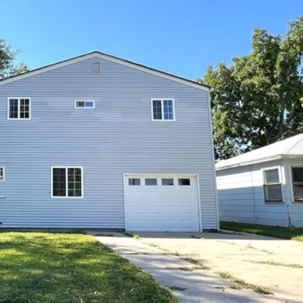 Buy this 6 bed house on 625 West 12th Street in Cozad, NE 69130