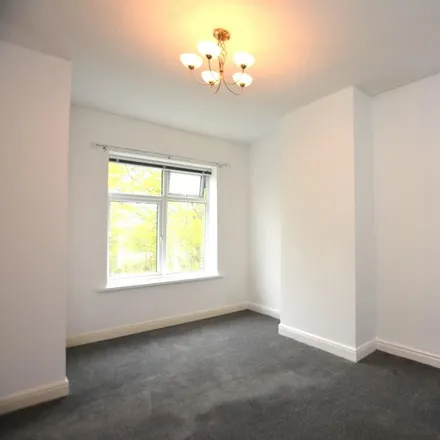 Image 6 - Grove Park Avenue, Harrogate, HG1 4BU, United Kingdom - Apartment for rent