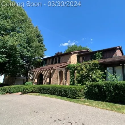 Rent this 4 bed house on 4225 Margate Lane in West Bloomfield Township, MI 48302