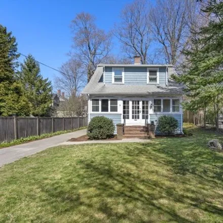 Buy this 3 bed house on 6 Oakland Street in Wellesley, MA 02462