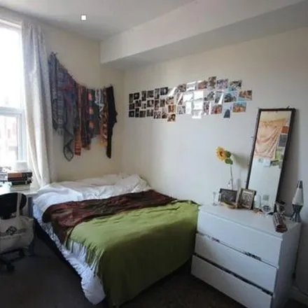 Image 7 - 37 Brudenell Mount, Leeds, LS6 1HT, United Kingdom - Townhouse for rent