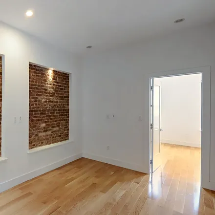 Image 3 - #3R, 532 Chauncey Street, Ocean Hill, Brooklyn, New York - Apartment for sale