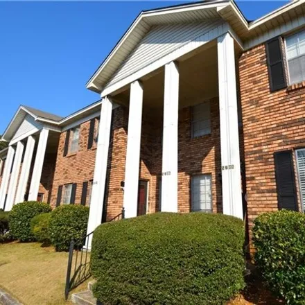 Buy this 2 bed townhouse on 5740 Woodland Trace in Tuscaloosa, AL 35405