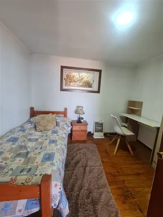 Rent this 4 bed house on Farmacia Nacional in Quebrada Verde, 239 0418 Valparaíso