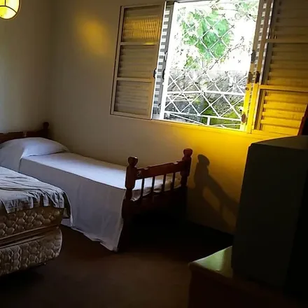Rent this 4 bed house on Região Urbana Homogênea V in Poços de Caldas - MG, 37780-000