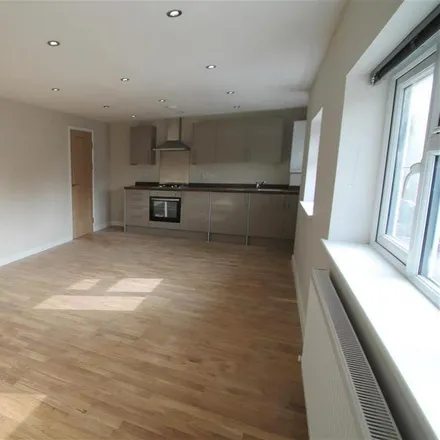 Rent this 1 bed apartment on Peel Road in Chelmsford, CM2 6AQ