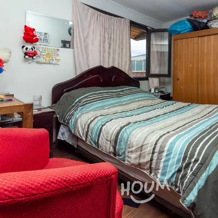 Buy this 2 bed house on Avenida Padre Jaime Larraín 204 in 921 0007 Estación Central, Chile
