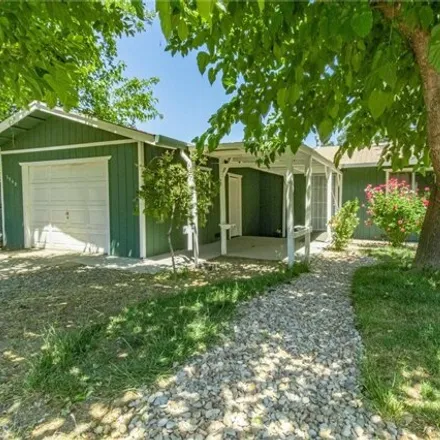 Image 1 - 3940 Mullen Avenue, Clearlake Highlands, Clearlake, CA 95422, USA - House for sale