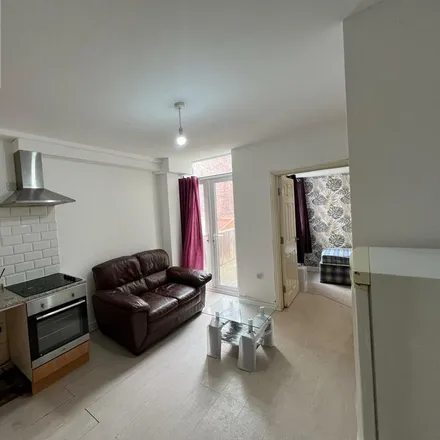 Image 2 - Woodland Road, Manchester, M18 7JE, United Kingdom - Apartment for rent