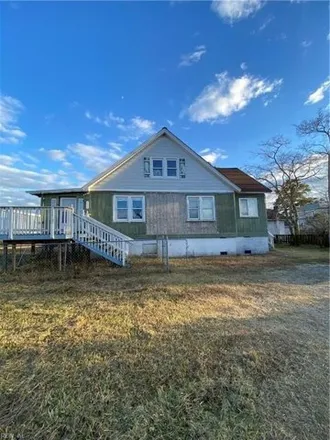 Buy this 3 bed house on 171 Messick Road in Poquoson, VA 23662