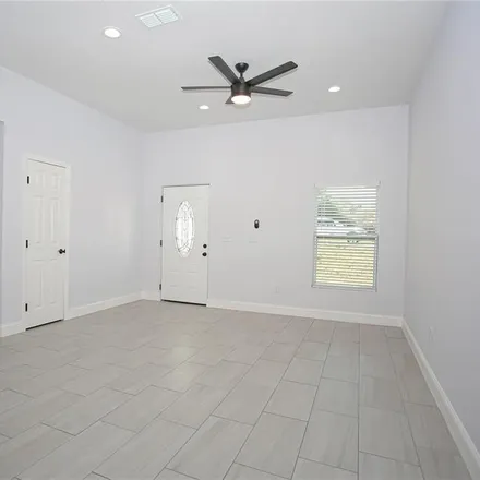 Image 6 - 1520 West Blue Springs Avenue, Orange City, Volusia County, FL 32763, USA - House for sale