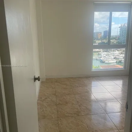 Image 4 - 7928 West Drive, North Bay Village, Miami-Dade County, FL 33141, USA - Apartment for rent