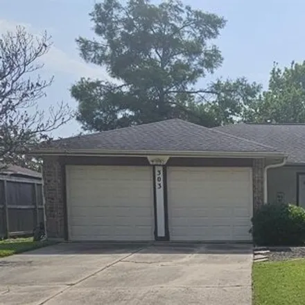 Rent this 3 bed house on 311 Meadow Wood Court in League City, TX 77573