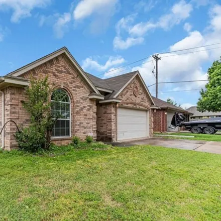 Image 2 - 5204 Mirage Drive, Fort Worth, TX 76248, USA - House for rent