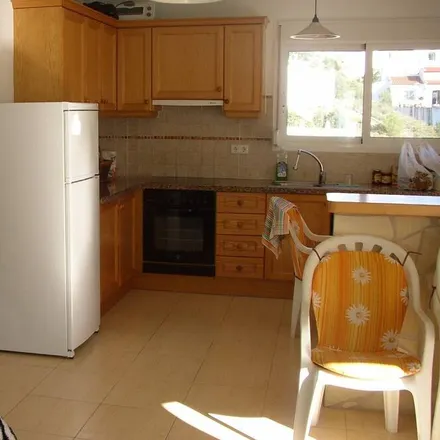 Rent this 2 bed house on 03750