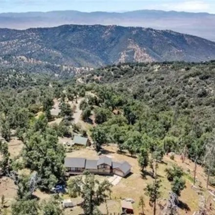 Buy this 3 bed house on 29850 Goldspike Rd in Tehachapi, California