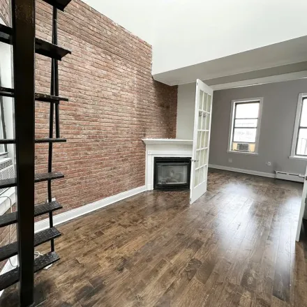Image 5 - Balayage Bliss, 425 2nd Avenue, New York, NY 10010, USA - Apartment for rent