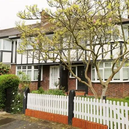 Buy this 4 bed house on 141 Princes Gardens in London, W3 0LS