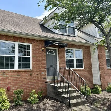 Rent this 5 bed townhouse on 1922 Meadowcliff Drive in Nashville-Davidson, TN 37210