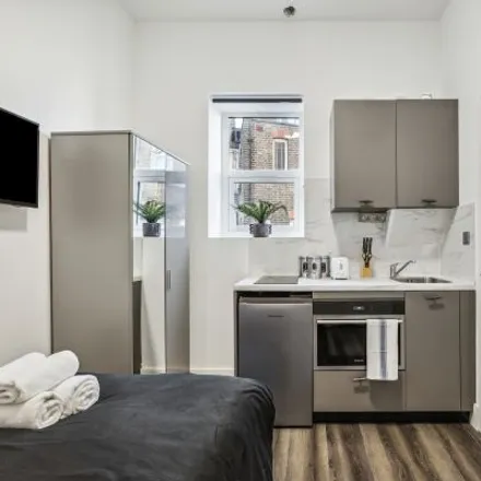 Image 3 - 7 Sutherland Avenue, London, W9 2HQ, United Kingdom - Apartment for rent