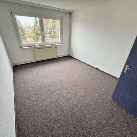 Image 3 - Schulstraße 2, 06179 Teutschenthal, Germany - Apartment for rent