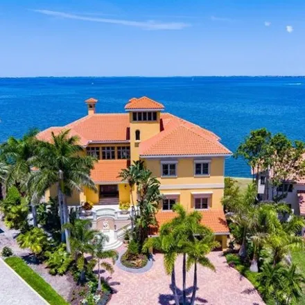 Buy this 5 bed house on Ringling Point Drive in Sarasota, FL 34270