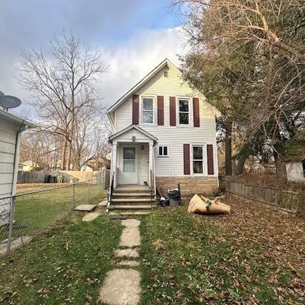 Buy this 2 bed house on 96 East 7th Street in Elyria, OH 44035