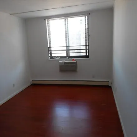 Image 7 - 36-35 Union Street, New York, NY 11354, USA - Condo for rent