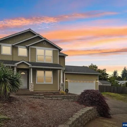Buy this 3 bed house on 687 Juntura Way Southeast in Salem, OR 97302