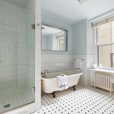 Image 6 - 600 WEST END AVENUE 7B in New York - Apartment for sale