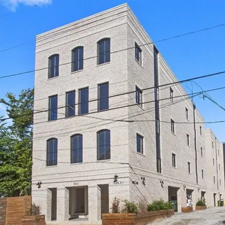 Buy this 24 bed townhouse on Calvary Episcopal Church in Line Street, Charleston