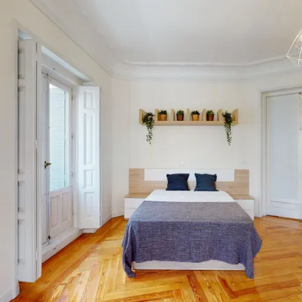 Rent this 7 bed room on Calle de Ventura Rodríguez in 9, 28008 Madrid