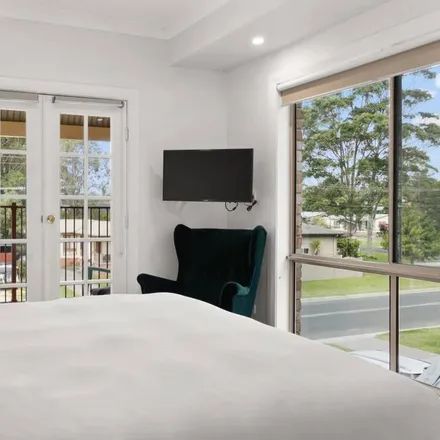 Rent this 5 bed house on Sanctuary Point NSW 2540
