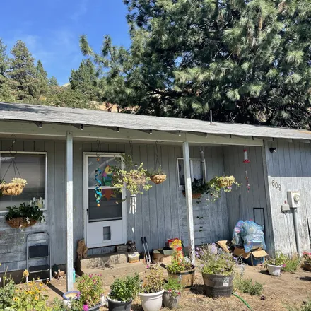 Buy this 3 bed house on 609 Johnson Avenue in Lyle, Klickitat County