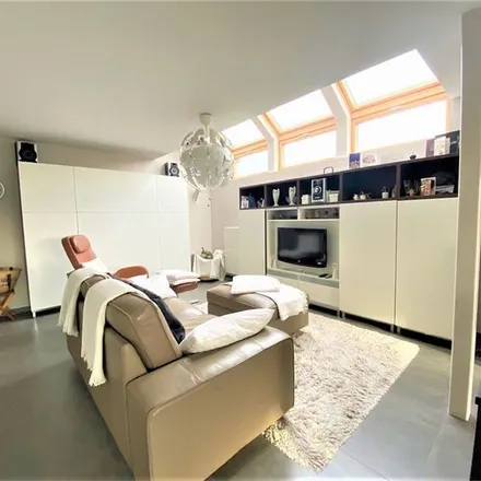Rent this 2 bed apartment on Nijverheidstraat 7-9 in 9220 Hamme, Belgium