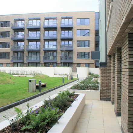 Rent this 2 bed apartment on Aurora Point in Londres, London