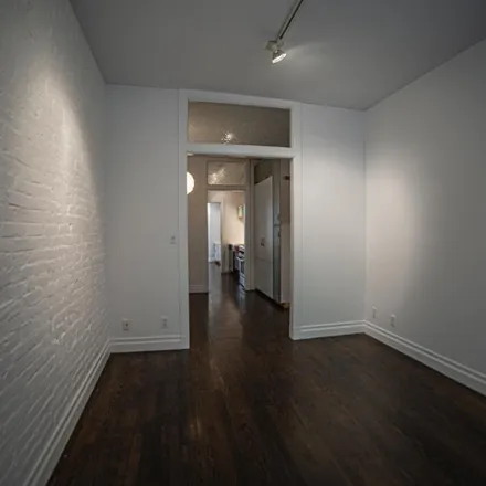 Image 2 - 81 Perry Street, New York, NY 10014, USA - Apartment for rent