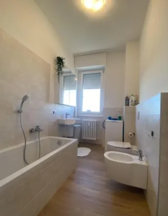 Image 2 - Bright 2-bedroom apartment close to Precotto area  Milan 20128 - Apartment for rent