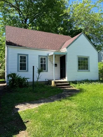 Buy this 3 bed house on 2567 Meredith Drive in Columbus, OH 43219