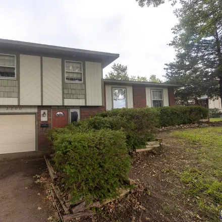 Buy this 3 bed house on 3200 Southwest Arnold Avenue in Topeka, KS 66614