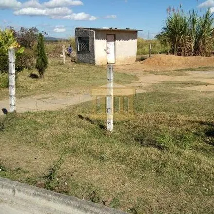 Buy this 3 bed house on Rua Conceição Garcia in Acácias, Pindamonhangaba - SP