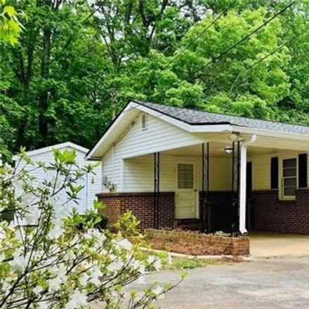 Buy this 3 bed house on 1532 Pine Valley Road in Gainesville, GA 30501