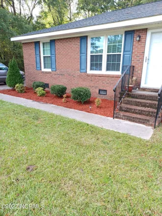 Rent this 3 bed house on 1570 Bunch Lane in Green Farm, Pitt County