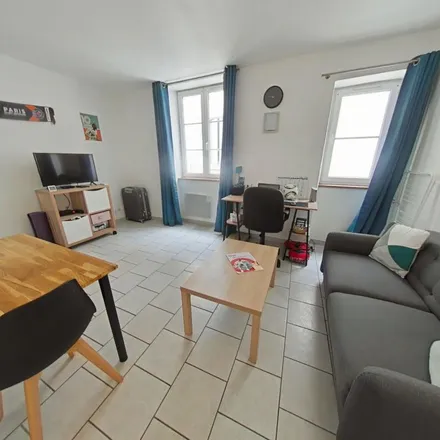 Rent this 2 bed apartment on 83 Avenue du Grand Charran in 26000 Valence, France